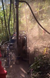 SDZ-60全液壓風(fēng)動山地輕便鉆機現(xiàn)場施工8